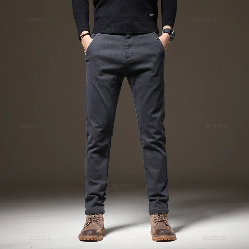 Slim fit pants made of twill
