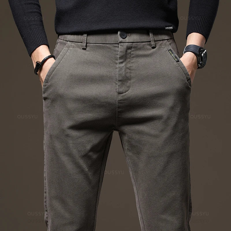 Slim fit pants made of twill