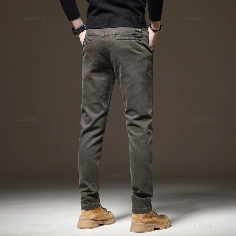 Slim fit pants made of twill